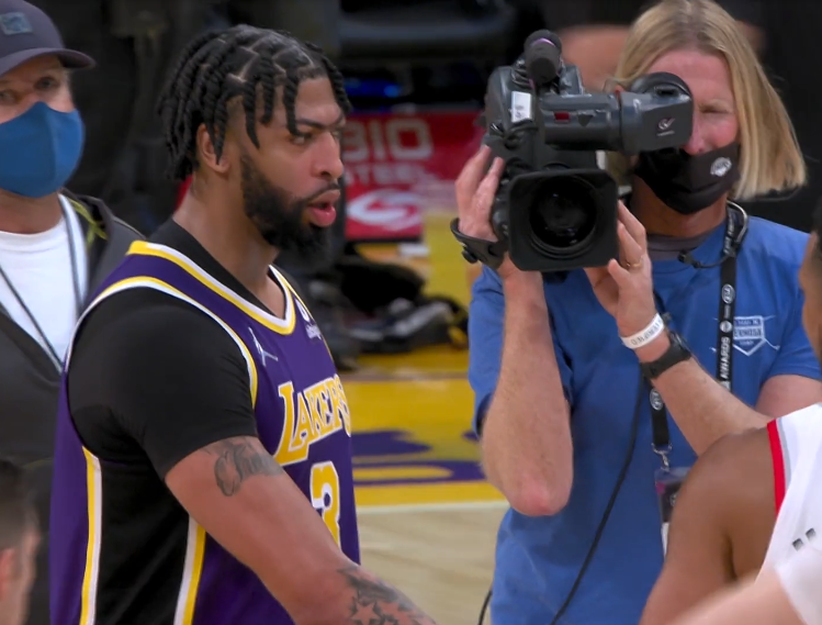 TK直播-关于浓眉哥连续三场比赛得分超过连败，RNG挑战极限！的信息