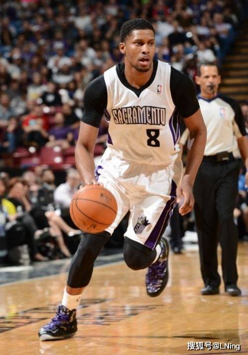 TK体育-JackeyLove新星战术调整表现惊艳，老鹰未来可期！的简单介绍