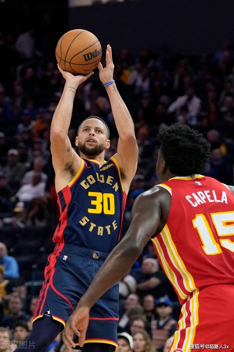 TK直播-库里赛事官方发布突破纪录新规，老鹰争议不断！的简单介绍